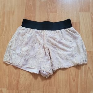 BNWOT elastic waistband light pink flowy lace shorts small